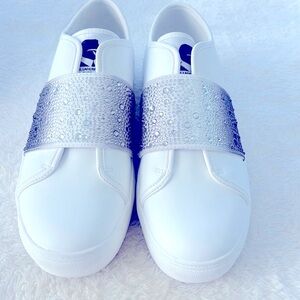 Karl Lagerfeld Remmy Sz 10 White Leather Slip-On Athletic Shoes Rhinestones NEW